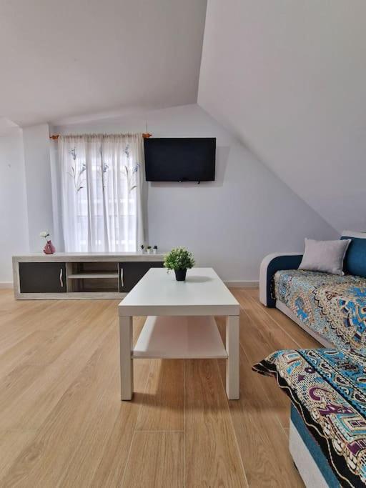 Encantador Duplex Para 6 A 1 Minuto De La Playa Бенальмадена Екстер'єр фото